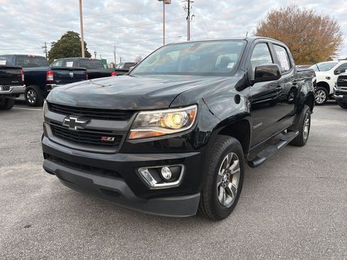 Used 2020 Chevrolet Colorado Z71 image 2