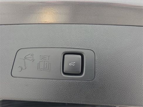 Used 2021 Lincoln Corsair AWD w/ Premium Package image 33