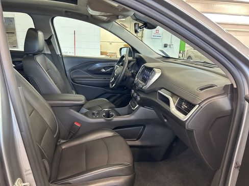 Used 2023 GMC Terrain SLT AWD/4WD image 13