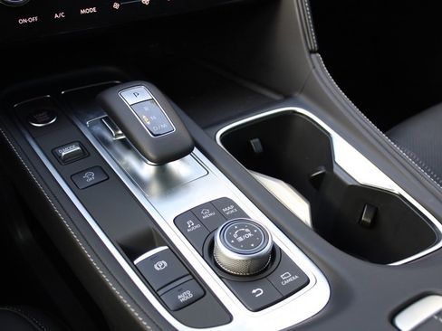 Certified 2025 INFINITI QX60 Luxe image 23