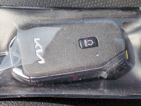 Used 2024 Kia Sportage EX AWD/4WD image 33