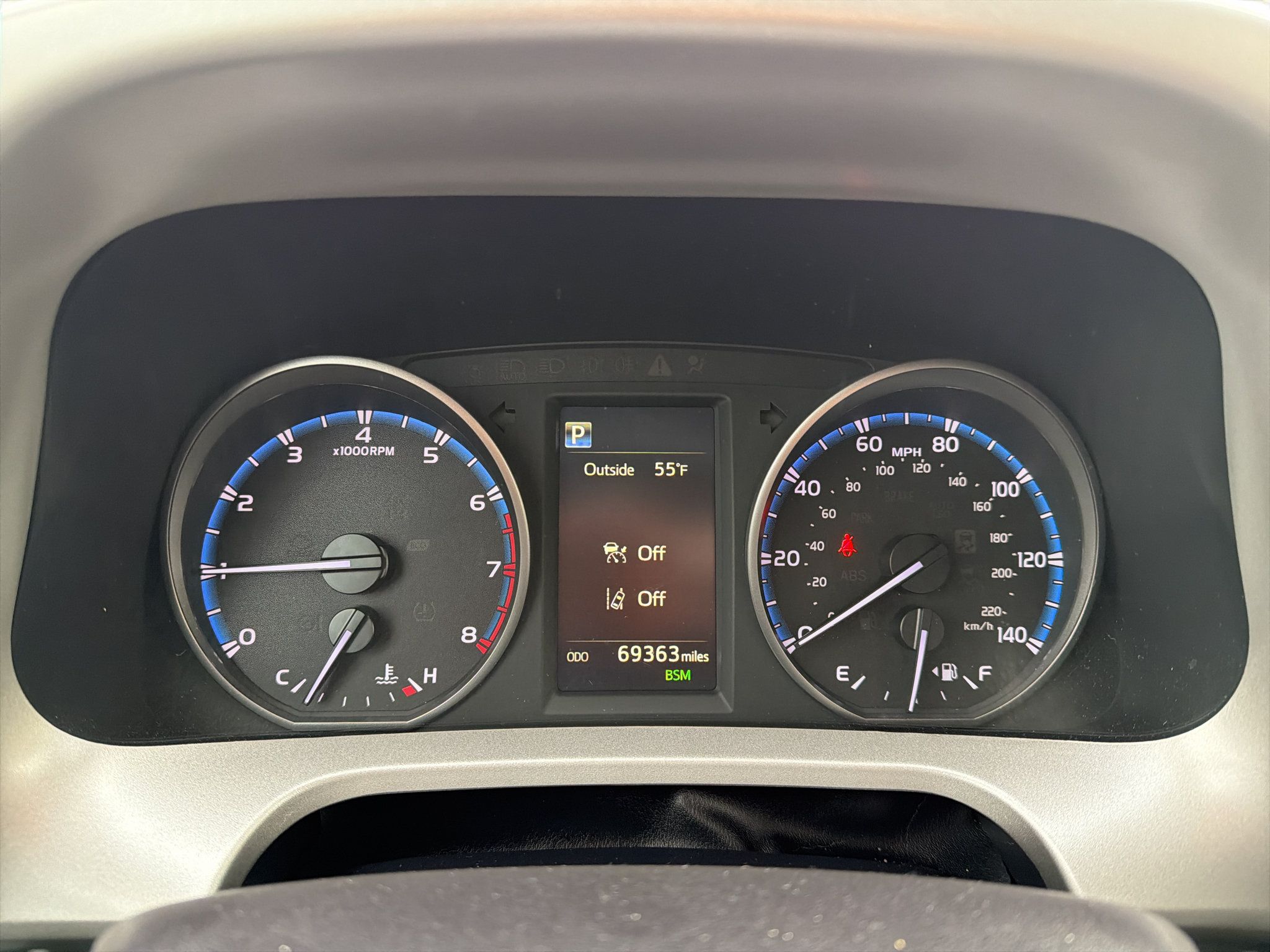 Certified 2018 Toyota RAV4 XLE AWD/4WD image 3