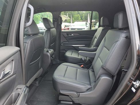 Used 2026 Chevrolet Traverse LT w/ Driver Confidence Package AWD/4WD image 11