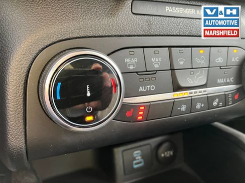 Used 2023 Ford Escape Active AWD/4WD image 5