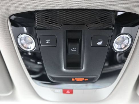 Certified 2026 Kia Sportage EX w/ EX Panorama Roof Package FWD image 36