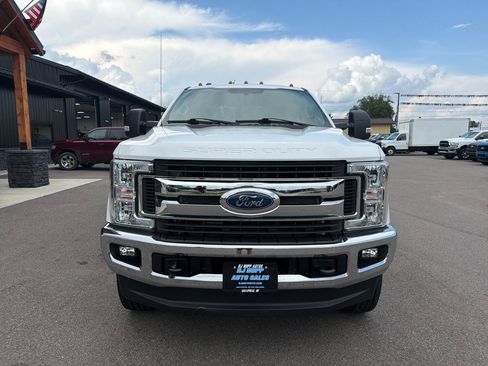 Used 2017 Ford F350 XLT w/ XLT Value Package AWD/4WD image 2