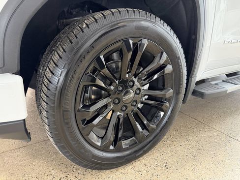 Used 2022 GMC Sierra 1500 Denali image 3