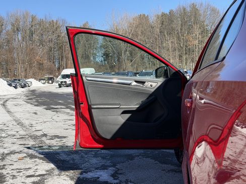 Used 2018 Volkswagen Jetta Sport image 22