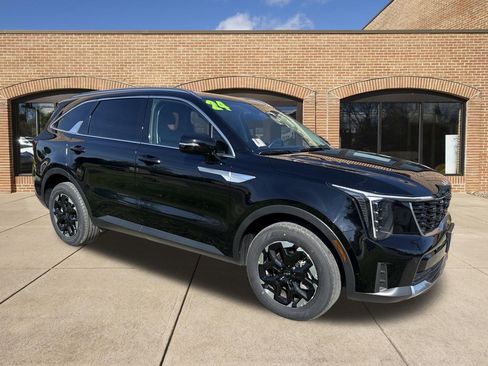 Used 2024 Kia Sorento S AWD/4WD image 1