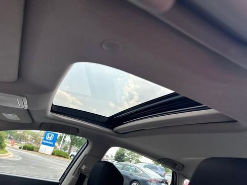 Used 2024 Honda Accord EX image 11