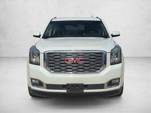 Used 2019 GMC Yukon XL Denali w/ Denali Ultimate Package image 2
