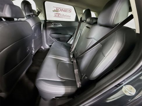 Certified 2023 Kia Sportage EX w/ EX Premium Package image 29