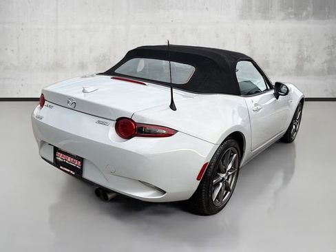 Used 2016 MAZDA MX-5 Miata Grand Touring image 5