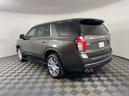 Used 2021 Chevrolet Tahoe High Country w/ Premium Package image 16