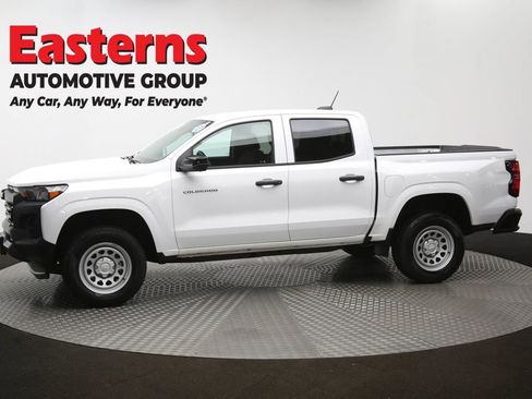 Used 2024 Chevrolet Colorado W/T w/ Technology Package RWD image 58