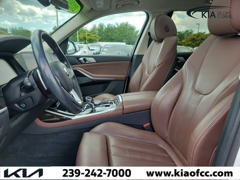 Used 2020 BMW X7 xDrive40i w/ Premium Package AWD/4WD image 29