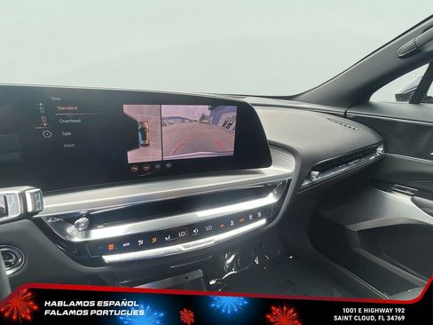 Certified 2025 Cadillac Lyriq Luxury w/ LPO, Floor Liner Package AWD/4WD image 18