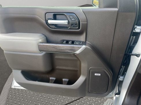 Used 2020 Chevrolet Silverado 1500 LTZ w/ LTZ Plus Package image 15