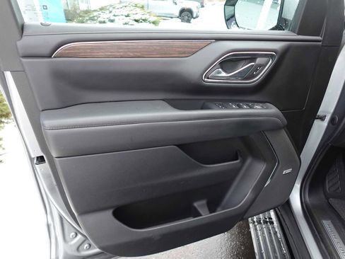 Used 2023 Chevrolet Tahoe High Country w/ Premium Package AWD/4WD image 11