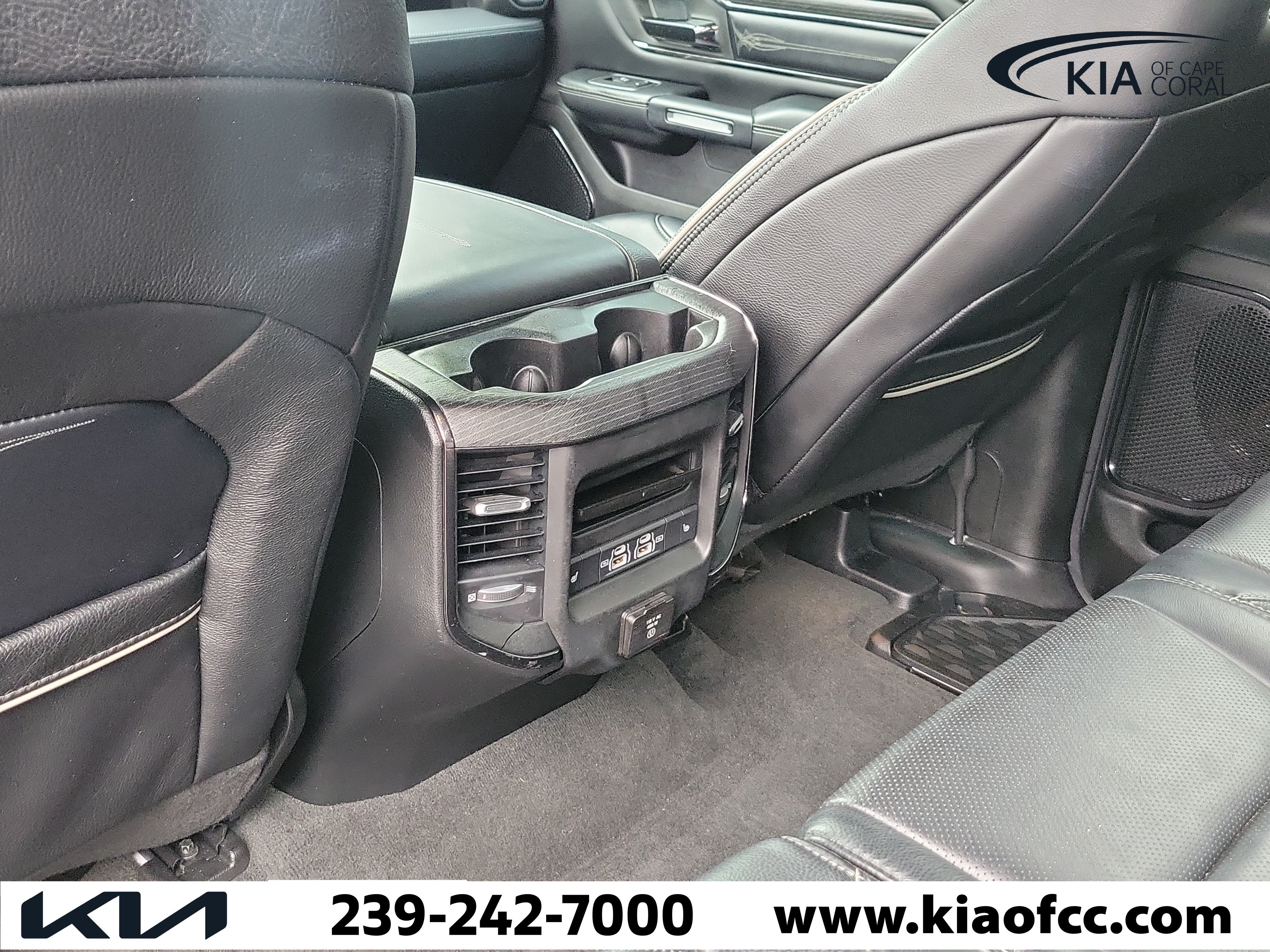Used 2022 RAM 1500 Limited w/ Body Color Bumper Group AWD/4WD image 12