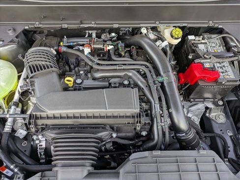 New 2025 Ford Maverick Lobo AWD/4WD image 16