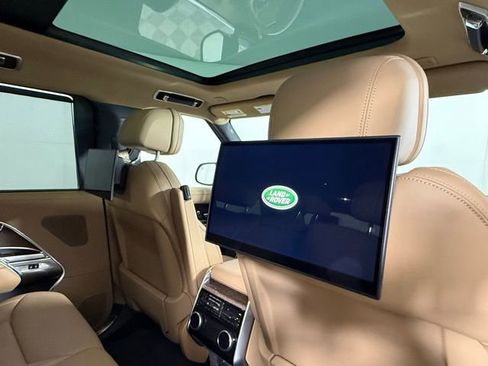 Used 2024 Land Rover Range Rover Long Wheelbase SE AWD/4WD image 26