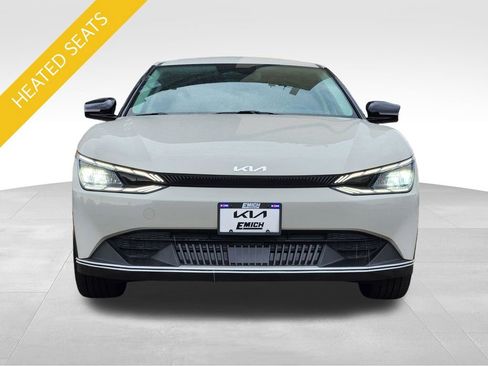 Certified 2024 Kia EV6 Light AWD/4WD image 7