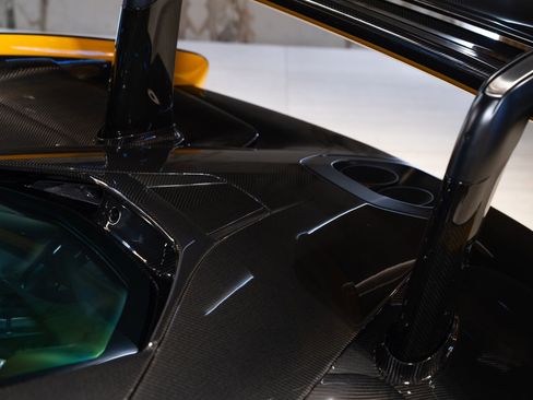Used 2019 McLaren Senna RWD image 46