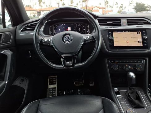 Used 2020 Volkswagen Tiguan SEL Premium R-Line image 25