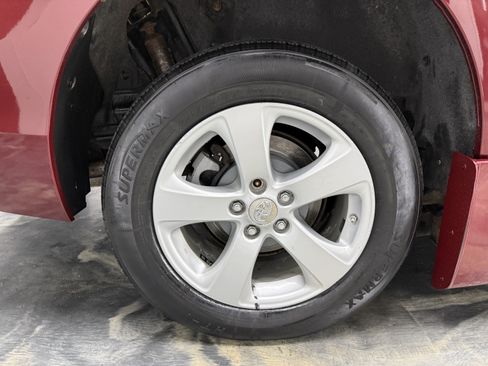 Used 2012 Toyota Sienna LE FWD image 25