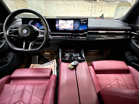 Used 2026 BMW 530i w/ M Sport Package RWD image 18