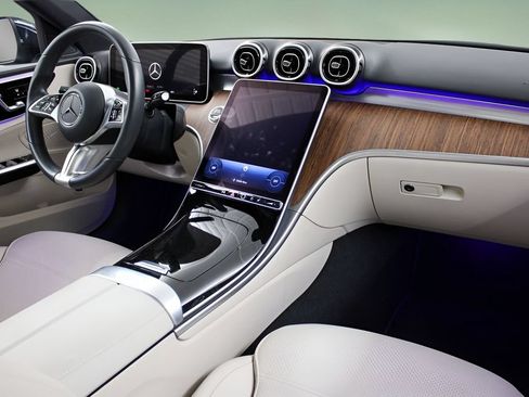 Used 2022 Mercedes-Benz C 300 Sedan image 23