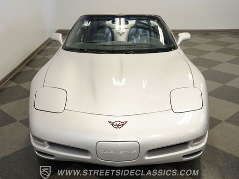 Used 1998 Chevrolet Corvette Convertible w/ Performance Handling Pkg RWD image 40