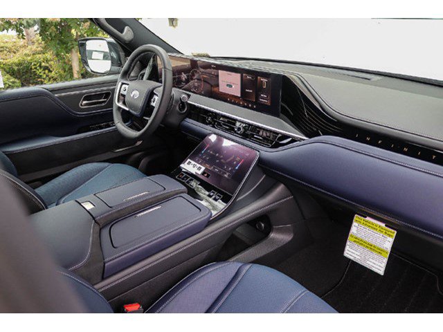 New 2027 INFINITI QX80 Sensory w/ Sport Exterior Package AWD/4WD image 18