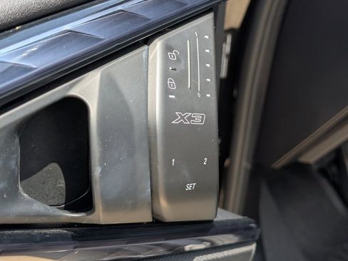 Used 2025 BMW X3 xDrive30i AWD/4WD image 38