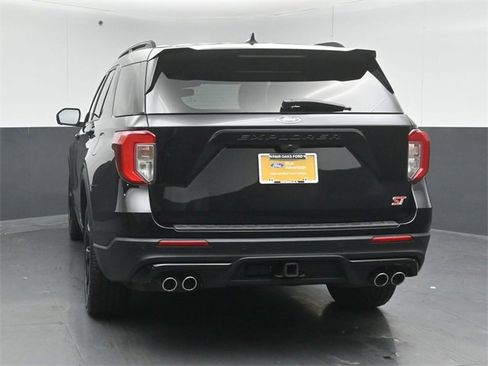 Certified 2022 Ford Explorer ST w/ Equipment Group 401A image 6