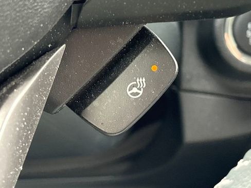 Used 2022 Subaru Forester Limited w/ Popular Package #3 image 16