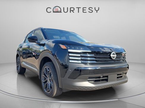 New 2026 Nissan Kicks SR w/ SR Premium Package image 7