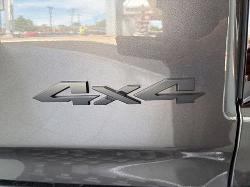 New 2026 RAM 1500 Express AWD/4WD image 13