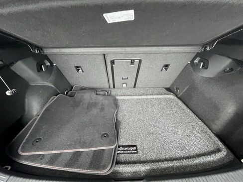 Certified 2024 Volkswagen GTI Autobahn image 29