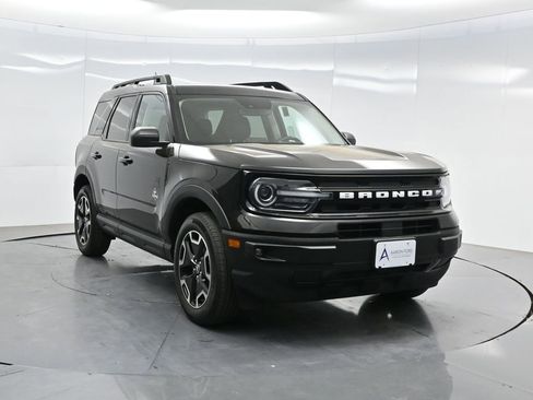 Used 2023 Ford Bronco Sport Outer Banks w/ Tech Package AWD/4WD image 60