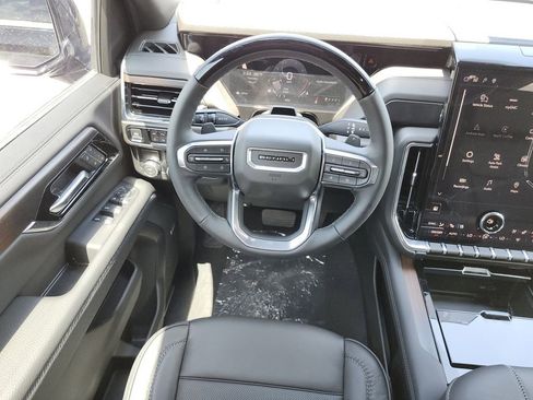 New 2026 GMC Yukon XL Denali w/ Denali Reserve Package RWD image 14