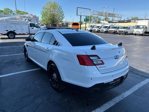 Used 2019 Ford Taurus Police Interceptor AWD image 4