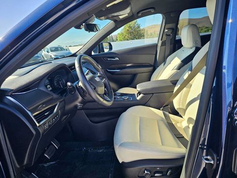 Used 2022 Cadillac XT4 Sport FWD image 20