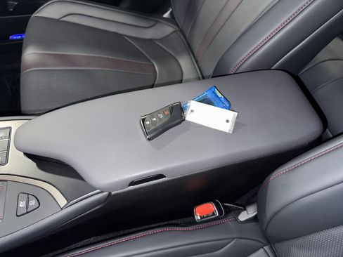 Used 2024 Lexus UX 250h F Sport image 29