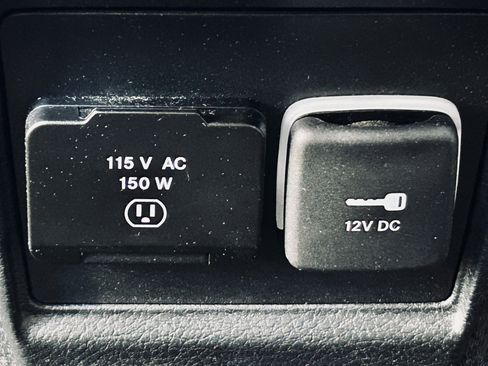 Used 2022 Jeep Compass Latitude w/ Sun and Sound Group image 39