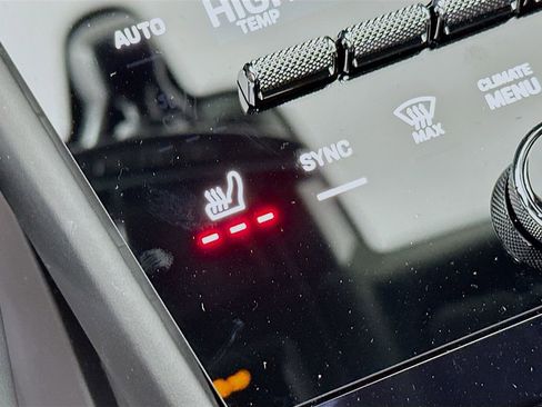 New 2026 Porsche Cayenne GTS image 23