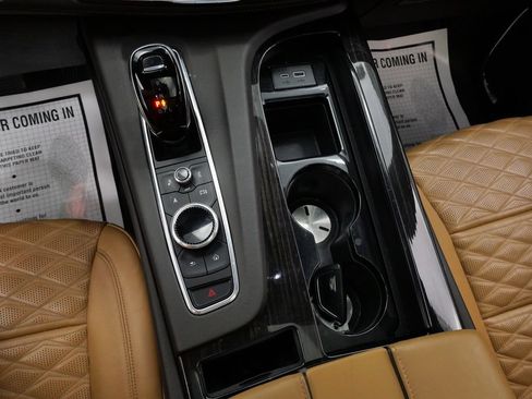 Used 2021 Cadillac Escalade Premium Luxury w/ Driver Assist Tech Package AWD/4WD image 32