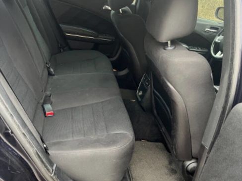 Used 2012 Dodge Charger R/T image 11