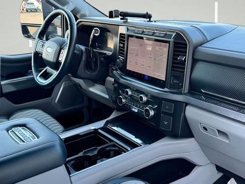 Used 2024 Ford F250 Limited w/ FX4 Off-Road Package AWD/4WD image 6